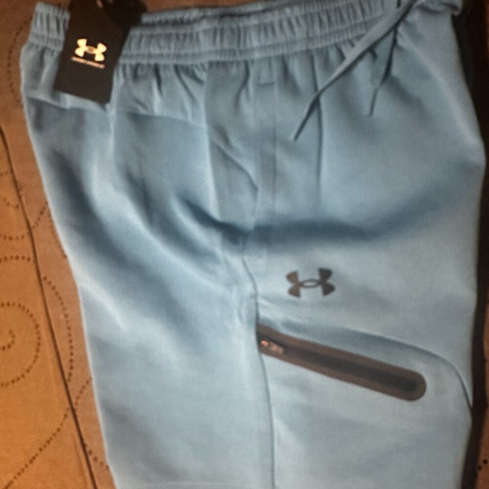 UNDER ARMOUR UNSTOPPABLE LOOSE FIT FLEECE #466 BLUE SHORTS SIZE L OR M MEN $70